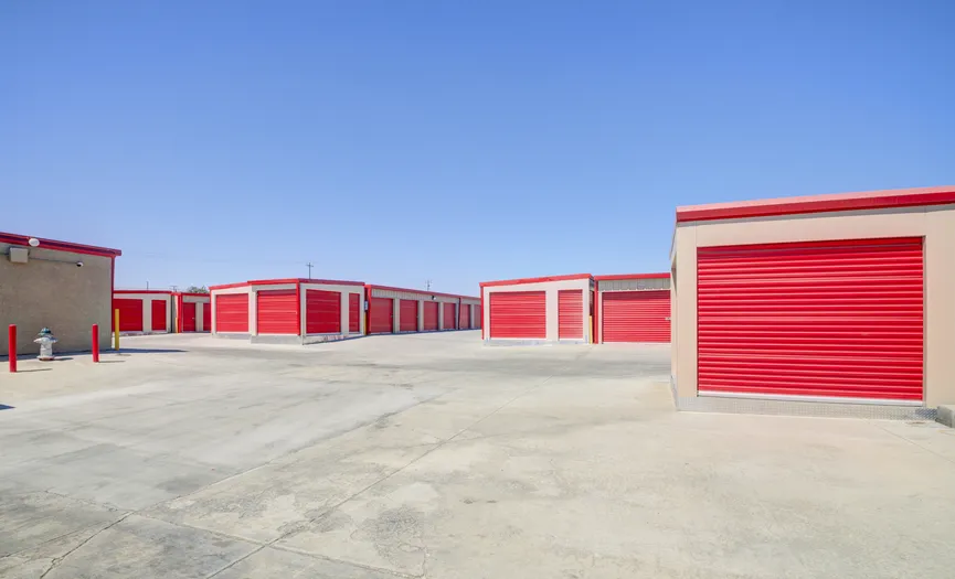 Drive-up storage units at Security Public Storage serving the Marks Avenue area of Fresno