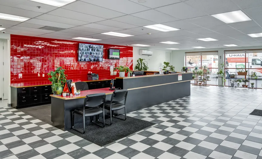 Main office with onsite managers at Security Public Storage in Pittsburg