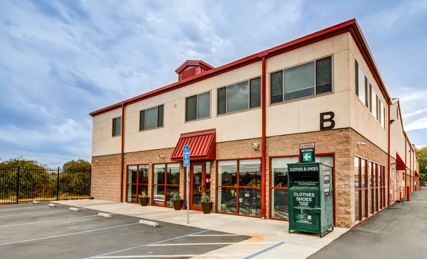 Exterior view of the main office with customer parking at Security Public Storage in Pittsburg