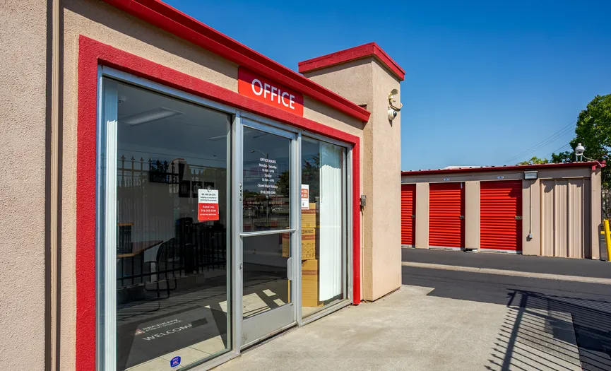 Main office at the Security Public Storage facility on Stockton Blvd where onsite managers assist customers in Sacramento