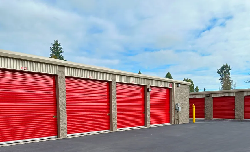 Easy-access drive-up storage units at Security Public Storage near Reedville and Reed’s Crossing in Aloha, OR