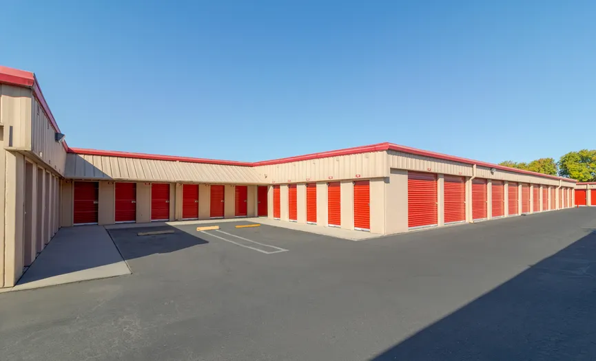 Drive-up storage units at our North Modesto facility near McHenry Village
