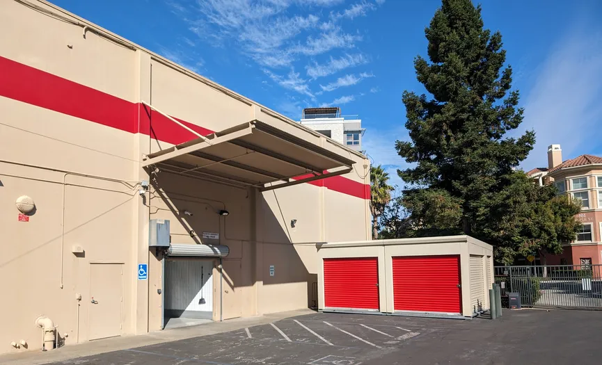 Drive-up storage units at Security Public Storage in North Redwood City along El Camino Real