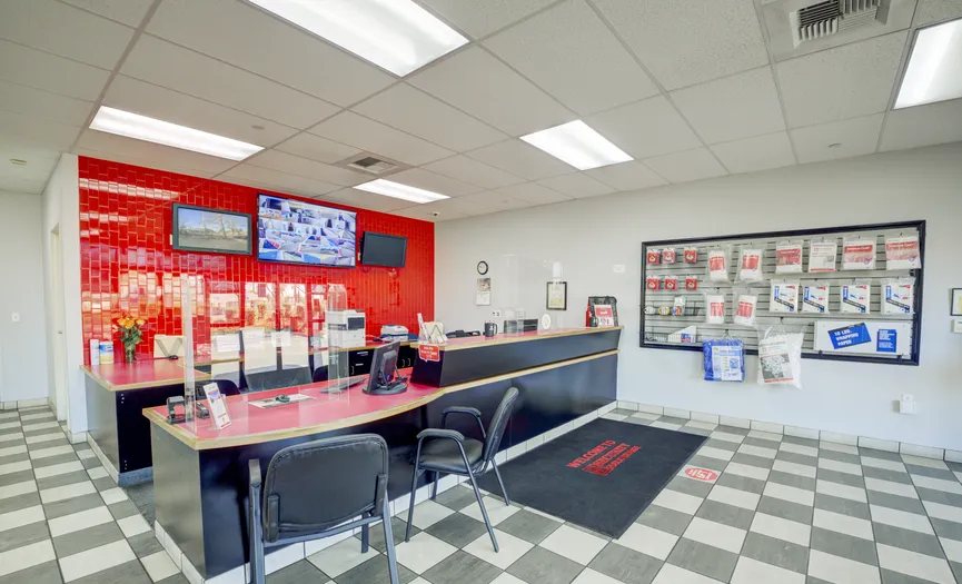 Main office at the Security Public Storage location on Franklin Blvd in South Sacramento where onsite managers assist customers