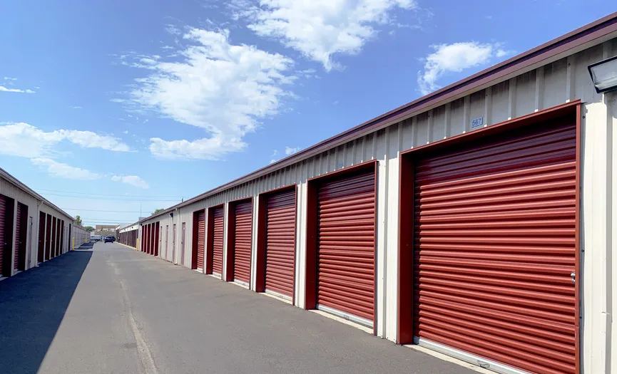 Ground-level storage units at our South Modesto facility near Modesto Airport