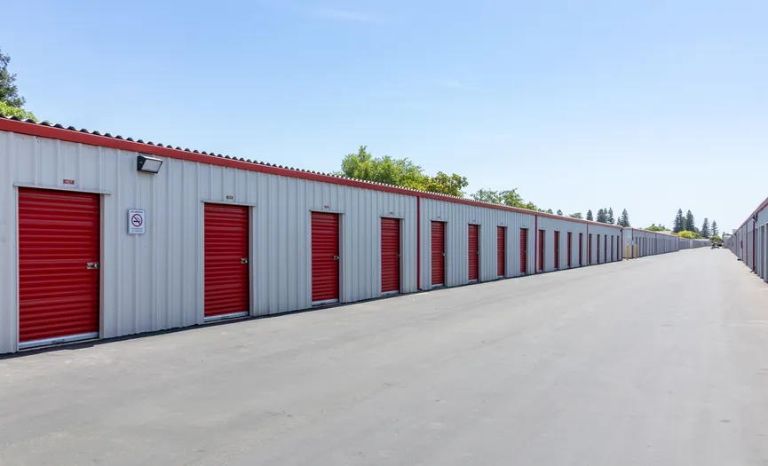 Drive-up storage units at Security Public Storage serving the West Shaw area of Fresno