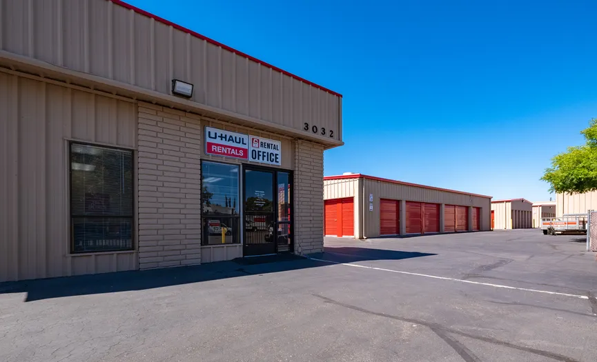 Outside view of the main office near ground floor storage units at Security Public Storage in the Ceres Industrial Area