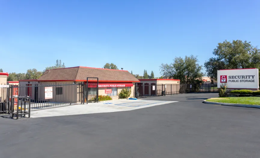 Street View of Security Public Storage at 715 Cirby Way Roseville CA 95678