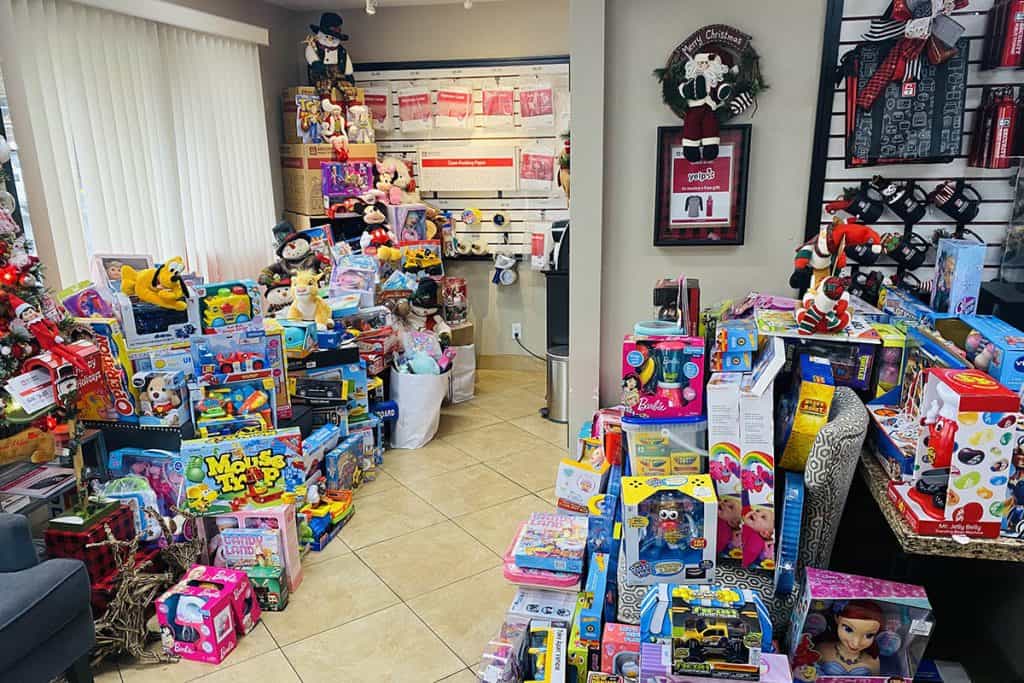 toys for tots at sps